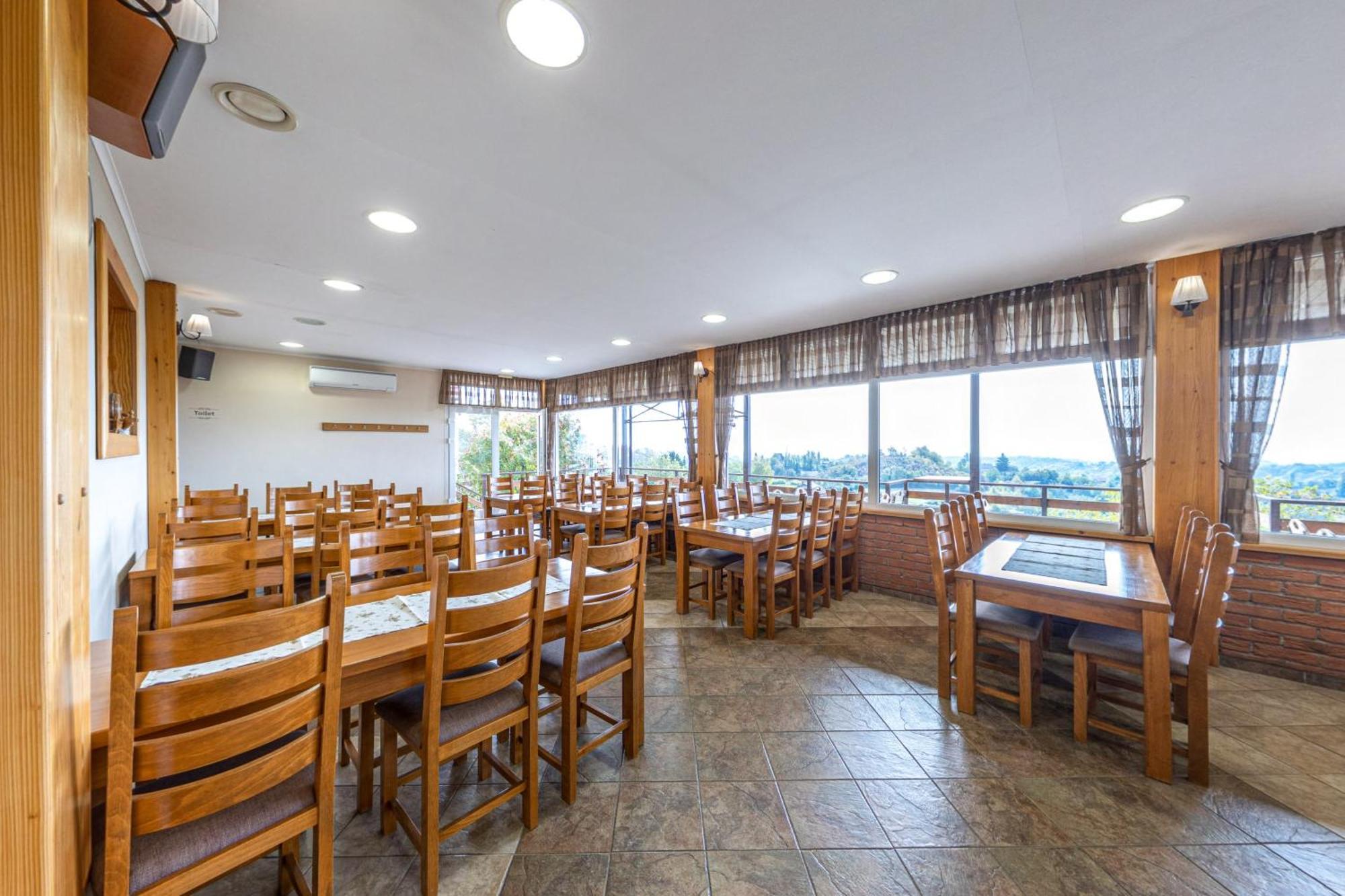 ياستريبارسكو Guesthouse Rezekov Podrum المظهر الخارجي الصورة