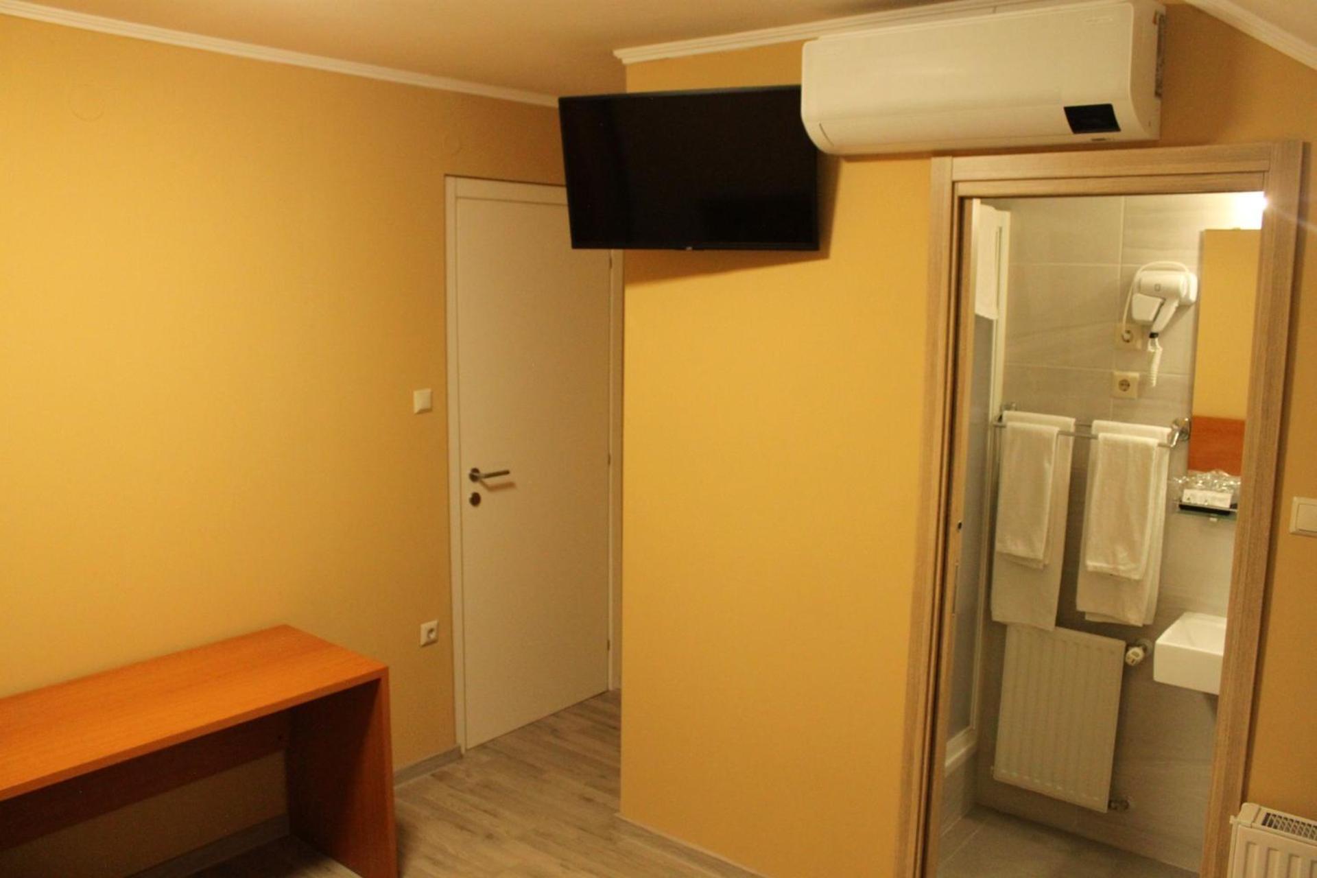 ياستريبارسكو Guesthouse Rezekov Podrum المظهر الخارجي الصورة