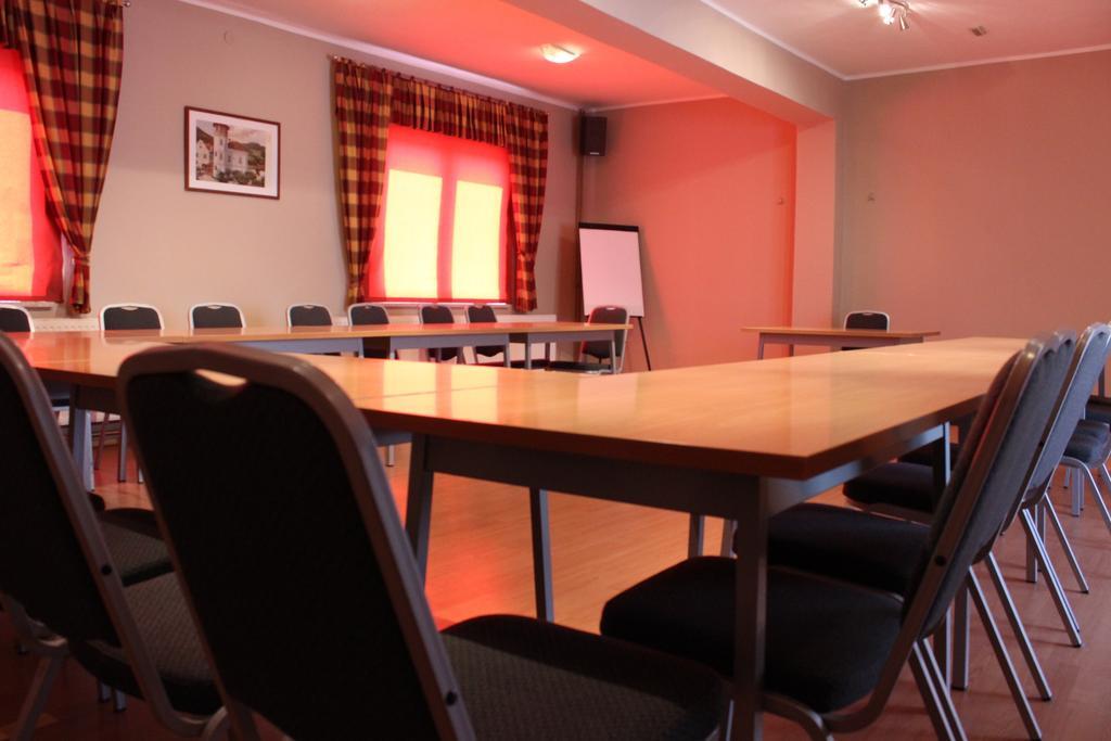 ياستريبارسكو Guesthouse Rezekov Podrum المظهر الخارجي الصورة