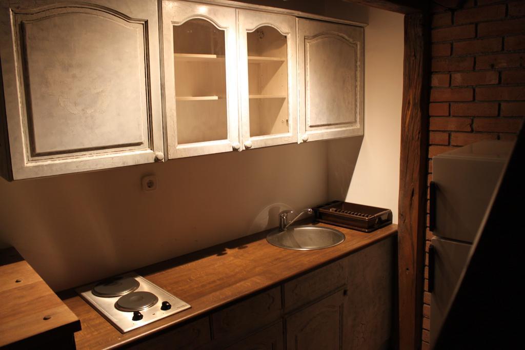 ياستريبارسكو Guesthouse Rezekov Podrum المظهر الخارجي الصورة