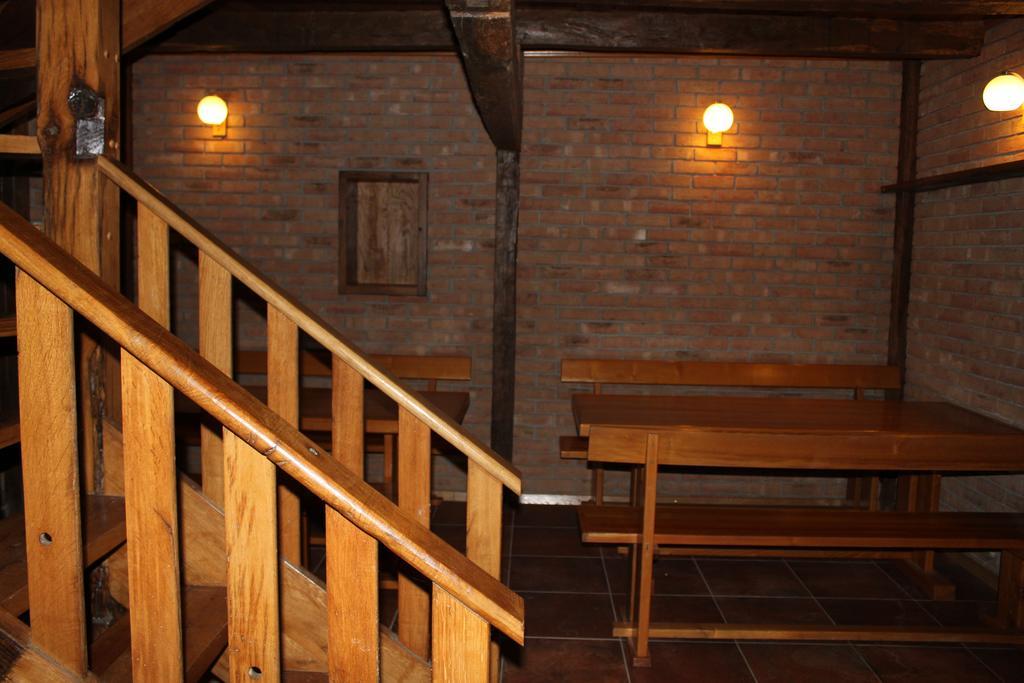 ياستريبارسكو Guesthouse Rezekov Podrum المظهر الخارجي الصورة